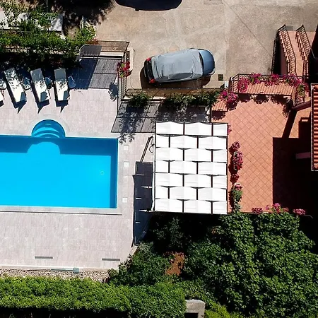 Beautiful Selci Located In Private House With The Private Pool