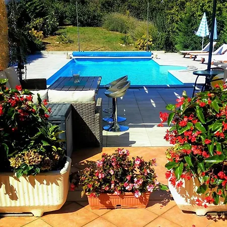 Beautiful Selci Located In Private House With The Private Pool * Rijeka