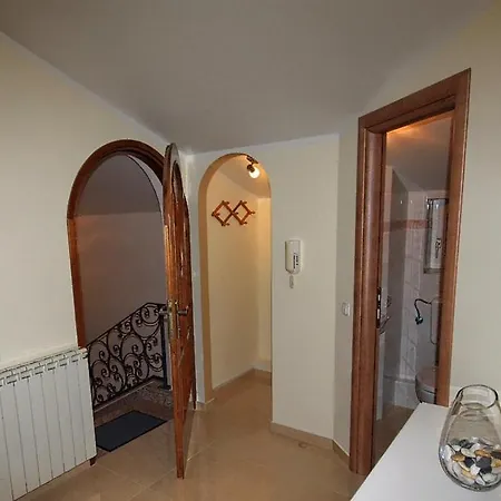 Beautiful Selci Located In Private House With The Private Pool