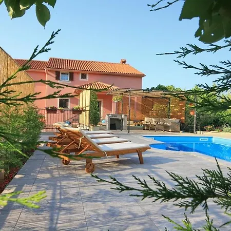 Apartment Beautiful Selci Located In Private House With The Private Pool *