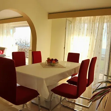 Beautiful Selci Located In Private House With The Private Pool Apartman Rijeka