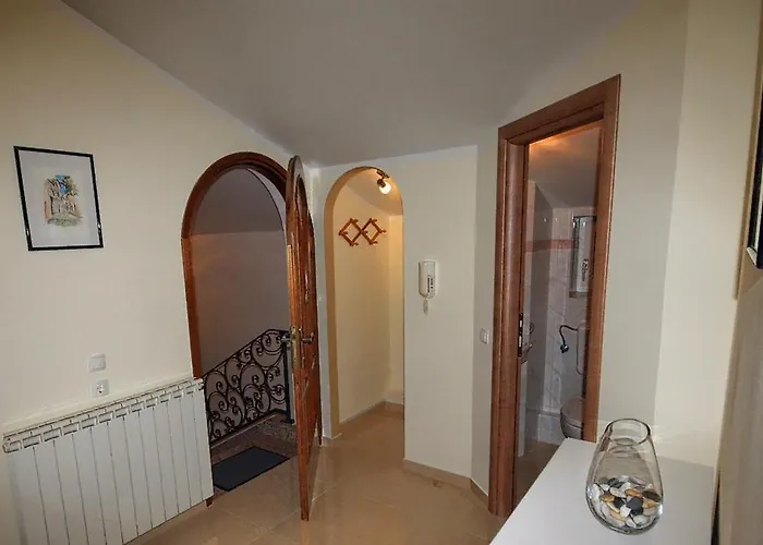 Beautiful Selci Located In Private House With The Private Pool