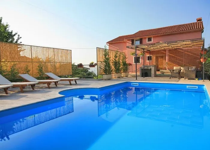 Beautiful Selci Located In Private House With The Private Pool Lägenhet Rijeka