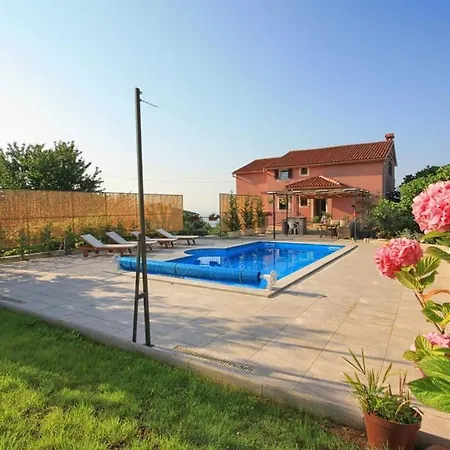 Beautiful Selci Located In Private House With The Private Pool