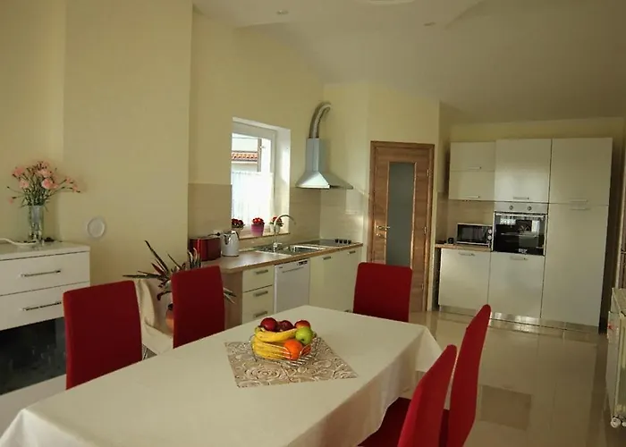 Beautiful Selci Located In Private House With The Private Pool Appartamento *